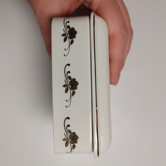 Lord Nelson Pottery trinket box England - Picture 7 of 9